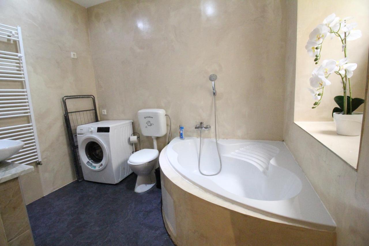 Private Triple Bedroom Rf1 维也纳 外观 照片